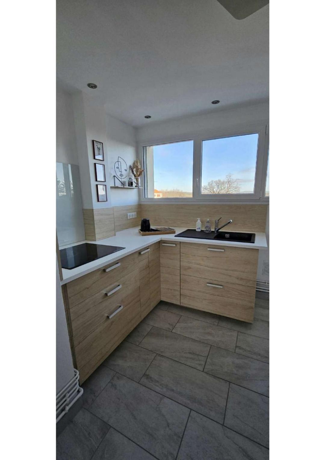 Superbe T3 Cosy, Parking Gratuit + Balcon Apartman Riom Kültér fotó