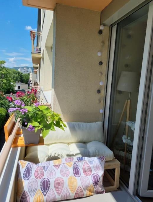Superbe T3 Cosy, Parking Gratuit + Balcon Apartman Riom Kültér fotó